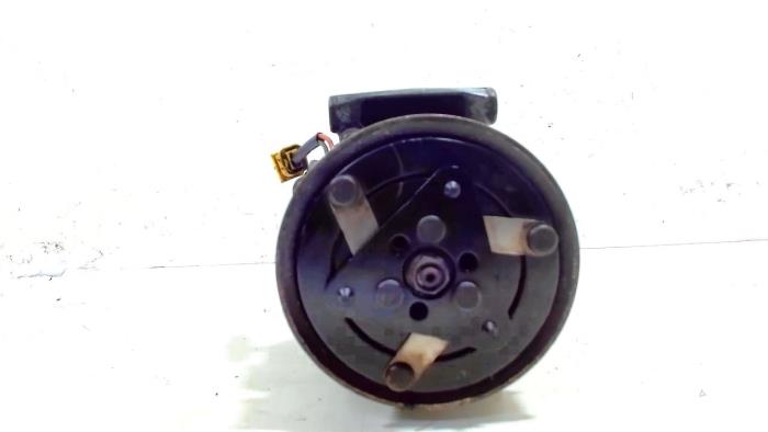 Gebruikte Aircopomp Peugeot 207 Prijs € 54,00 Margeregeling aangeboden door Van der Ven Autorecycling B.V.