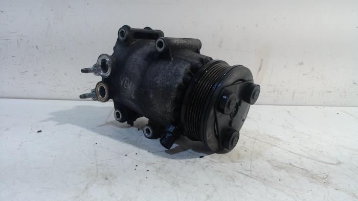Gebruikte Aircopomp Ford Fiesta Prijs € 65,00 Margeregeling aangeboden door Van der Ven Autorecycling B.V.