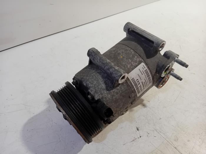 Gebruikte Aircopomp Volvo V70 Prijs € 160,00 Margeregeling aangeboden door Van der Ven Autorecycling B.V.