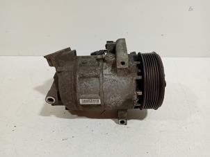 Gebruikte Pomp Airco Renault Clio Prijs € 70,00 Margeregeling aangeboden door Van der Ven Autorecycling B.V.