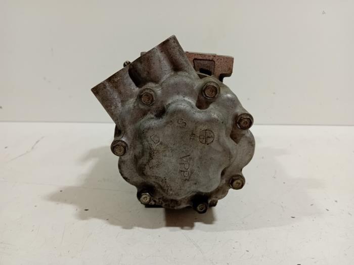 Aircopomp van een Dacia Duster 2012