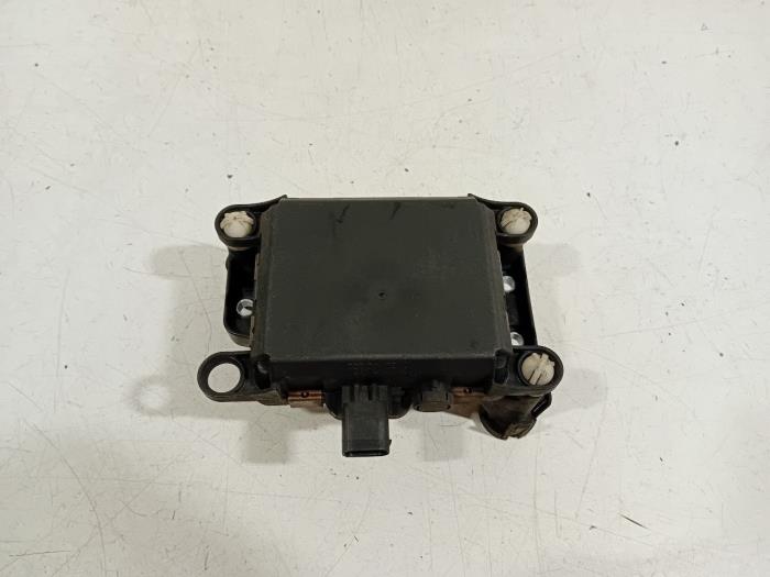 Gebruikte Cruise control sensor Peugeot 5008 Prijs € 50,00 Margeregeling aangeboden door Van der Ven Autorecycling B.V.