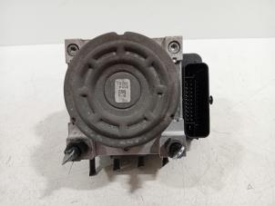 Gebruikte ABS Pomp Citroen DS3 Prijs € 154,00 Margeregeling aangeboden door Van der Ven Autorecycling B.V.