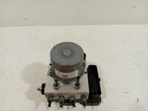 Gebruikte ABS Pomp Peugeot 3008 Prijs € 150,00 Margeregeling aangeboden door Van der Ven Autorecycling B.V.