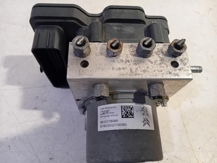 ABS Pomp van een Peugeot 5008 2019