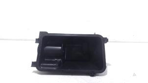 Gebruikte Luchtmassameter Nissan Pixo Prijs € 12,00 Margeregeling aangeboden door Van der Ven Autorecycling B.V.