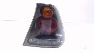 Gebruikte Achterlicht rechts BMW 3-Serie Prijs € 20,00 Margeregeling aangeboden door Van der Ven Autorecycling B.V.