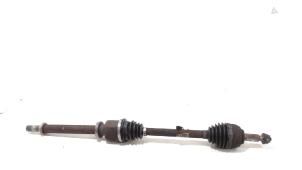 Gebruikte Aandrijfas rechts-voor Renault Modus Prijs € 21,00 Margeregeling aangeboden door Van der Ven Autorecycling B.V.