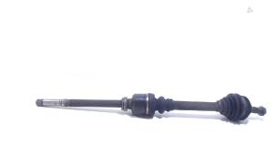 Gebruikte Homokineetas rechts-voor Peugeot 206 Prijs € 30,00 Margeregeling aangeboden door Van der Ven Autorecycling B.V.