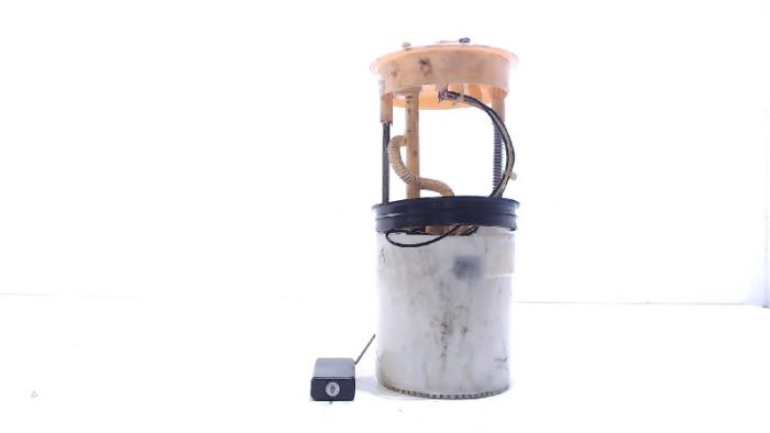 Gebruikte Tank element Pomp Volkswagen Touran Prijs € 12,00 Margeregeling aangeboden door Van der Ven Autorecycling B.V.