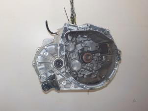 Gebruikte Versnellingsbak Citroen DS3 Prijs € 237,00 Margeregeling aangeboden door Van der Ven Autorecycling B.V.