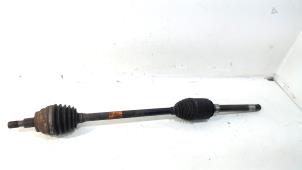 Gebruikte Aandrijfas rechts-voor Mercedes ML-Klasse Prijs € 27,00 Margeregeling aangeboden door Van der Ven Autorecycling B.V.