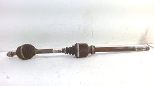 Gebruikte Cardanas rechts-voor (VWA) Peugeot 3008 Prijs € 30,00 Margeregeling aangeboden door Van der Ven Autorecycling B.V.