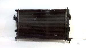 Gebruikte Radiateur Opel Corsa Prijs € 21,00 Margeregeling aangeboden door Van der Ven Autorecycling B.V.