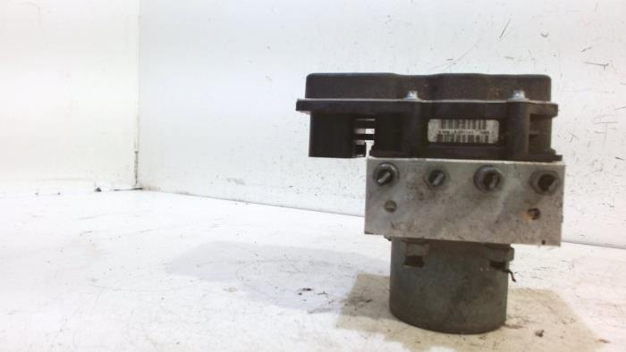 Gebruikte ABS Pomp Citroen DS5 Prijs € 90,00 Margeregeling aangeboden door Van der Ven Autorecycling B.V.