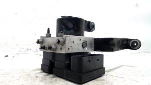 Gebruikte ABS Pomp Ford Focus Prijs € 30,00 Margeregeling aangeboden door Van der Ven Autorecycling B.V.