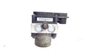 Gebruikte ABS Pomp Renault Master Prijs € 63,00 Margeregeling aangeboden door Van der Ven Autorecycling B.V.