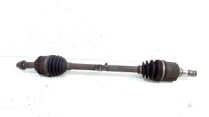 Gebruikte Aandrijfas links-voor Suzuki Swift Prijs € 15,00 Margeregeling aangeboden door Van der Ven Autorecycling B.V.