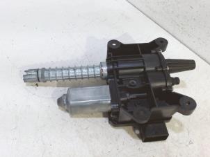 Gebruikte Handrem motor Citroen C4 Prijs € 72,00 Margeregeling aangeboden door Van der Ven Autorecycling B.V.