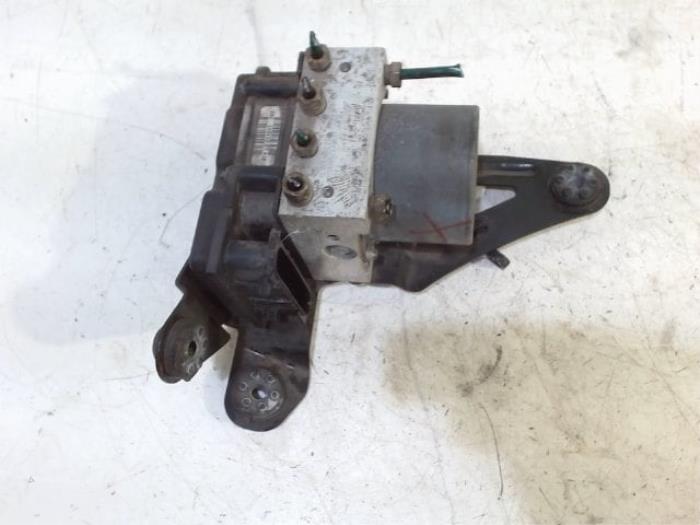 Gebruikte ABS Pomp Renault Megane Scenic Prijs € 30,00 Margeregeling aangeboden door Van der Ven Autorecycling B.V.