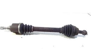 Gebruikte Homokineetas links-voor Citroen C3 Picasso Prijs € 13,00 Margeregeling aangeboden door Van der Ven Autorecycling B.V.