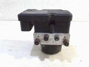 Gebruikte ABS Pomp Citroen C3 Prijs € 42,00 Margeregeling aangeboden door Van der Ven Autorecycling B.V.