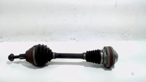 Gebruikte Cardanas links-voor (VWA) Volkswagen E-Golf Prijs € 90,00 Margeregeling aangeboden door Van der Ven Autorecycling B.V.