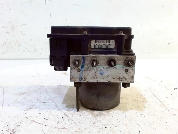 Gebruikte ABS Pomp Nissan Primera Prijs € 33,00 Margeregeling aangeboden door Van der Ven Autorecycling B.V.