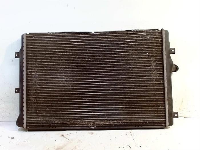 Gebruikte Radiateur Audi A3 Prijs € 18,00 Margeregeling aangeboden door Van der Ven Autorecycling B.V.