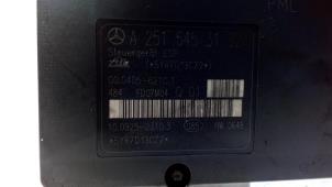 Gebruikte ABS Pomp Mercedes R-Klasse Prijs € 150,00 Margeregeling aangeboden door Van der Ven Autorecycling B.V.