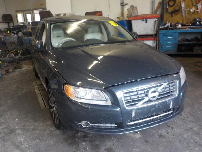 ABS Pomp van een Volvo S80 2013