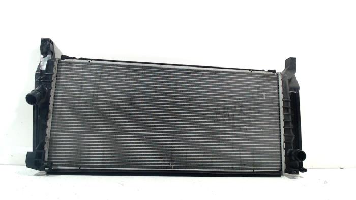 Gebruikte Radiateur BMW 2-Serie Prijs € 50,00 Margeregeling aangeboden door Van der Ven Autorecycling B.V.
