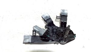 Gebruikte Ruitenwissermotor achter Peugeot 308 Prijs € 12,00 Margeregeling aangeboden door Van der Ven Autorecycling B.V.