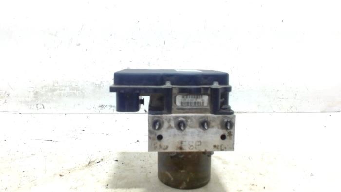 Gebruikte ABS Pomp Audi A4 Prijs € 33,00 Margeregeling aangeboden door Van der Ven Autorecycling B.V.