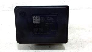 Gebruikte ABS Pomp Skoda Superb Prijs € 42,00 Margeregeling aangeboden door Van der Ven Autorecycling B.V.