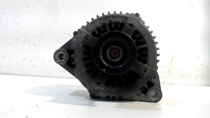 Gebruikte Dynamo Landrover Freelander Prijs € 27,00 Margeregeling aangeboden door Van der Ven Autorecycling B.V.