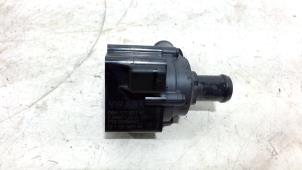 Gebruikte Koelvloeistof pomp Audi RS4 Prijs € 14,00 Margeregeling aangeboden door Van der Ven Autorecycling B.V.