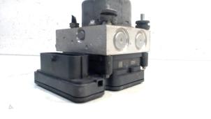 Gebruikte ABS Pomp Peugeot 308 Prijs € 69,00 Margeregeling aangeboden door Van der Ven Autorecycling B.V.