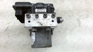 Gebruikte ABS Pomp Peugeot 3008 Prijs € 30,00 Margeregeling aangeboden door Van der Ven Autorecycling B.V.