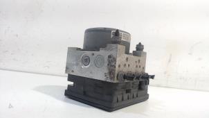 Gebruikte ABS Pomp Volkswagen E-Golf Prijs € 39,00 Margeregeling aangeboden door Van der Ven Autorecycling B.V.