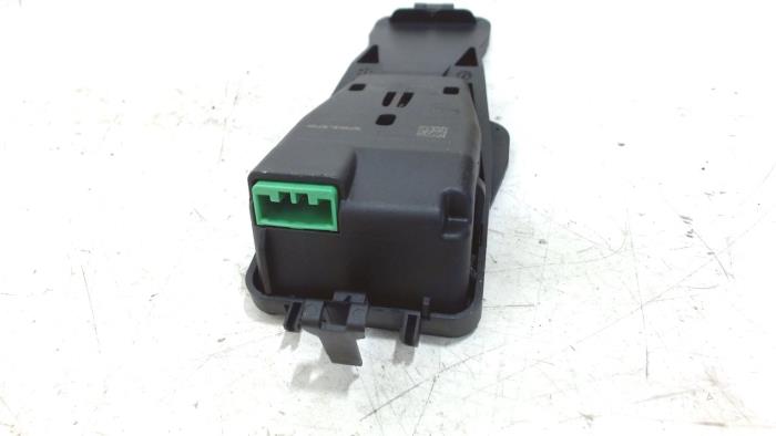 Cruise control sensor van een Volvo V40 2013