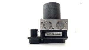 Gebruikte ABS Pomp BMW 5-Serie Prijs € 50,00 Margeregeling aangeboden door Van der Ven Autorecycling B.V.