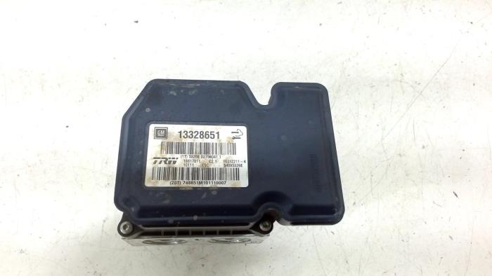Gebruikte ABS Pomp Opel Insignia Prijs € 50,00 Margeregeling aangeboden door Van der Ven Autorecycling B.V.