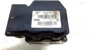 Gebruikte ABS Pomp Mini Mini Prijs € 220,00 Margeregeling aangeboden door Van der Ven Autorecycling B.V.