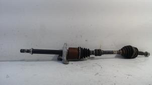 Gebruikte Aandrijfas rechts-voor Nissan Qashqai Prijs € 75,00 Margeregeling aangeboden door Van der Ven Autorecycling B.V.