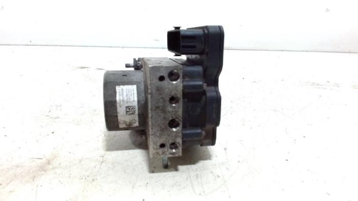 Gebruikte ABS Pomp Citroen C4 Grand Picasso Prijs € 110,00 Margeregeling aangeboden door Van der Ven Autorecycling B.V.