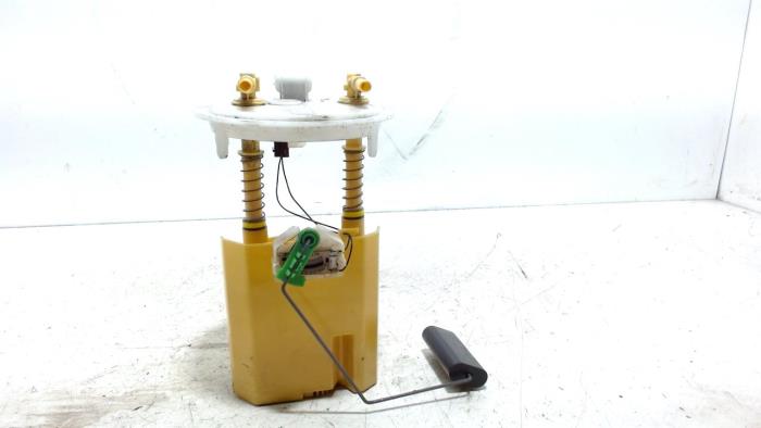 Gebruikte Tank element Pomp Renault Twingo Prijs € 25,00 Margeregeling aangeboden door Van der Ven Autorecycling B.V.