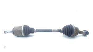 Gebruikte Steekas links-voor Opel Corsa Prijs € 15,00 Margeregeling aangeboden door Van der Ven Autorecycling B.V.