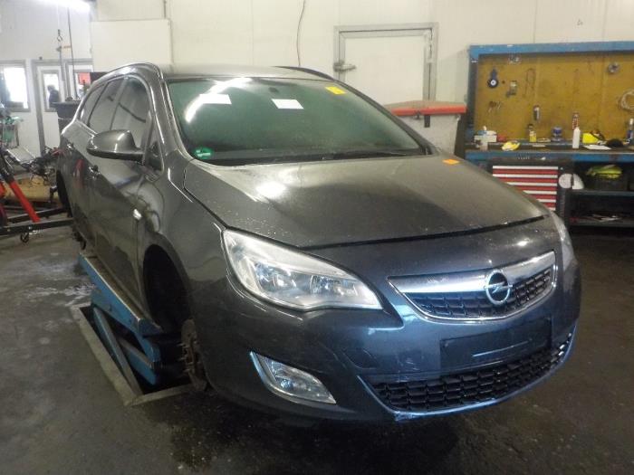 Luchtmassameter van een Vauxhall Astra 2012