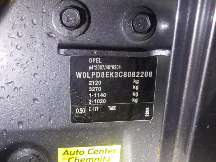 Luchtmassameter van een Vauxhall Astra 2012